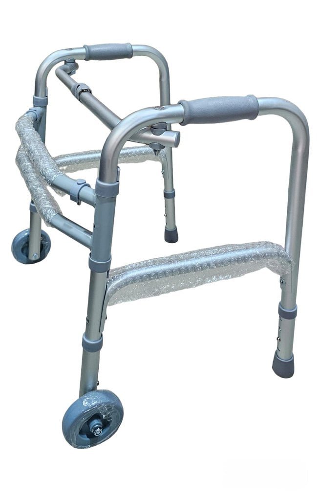 Andador Pediátrico Ortopédico con Ruedas de Aluminio Plegable Importado — equipo médico en Lima, Perú | Webley