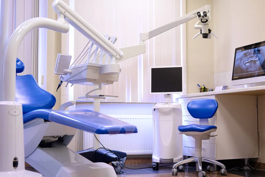 Clínica Dental Moderna — Webley Perú